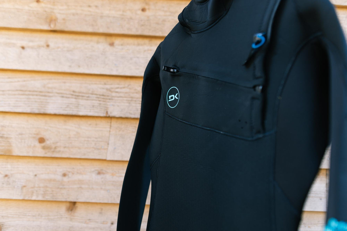 Mens Mission Chest Zip Hooded 4/3mm (Black)